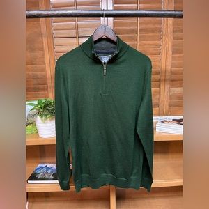 Men’s Club Room sweater. Size Medium